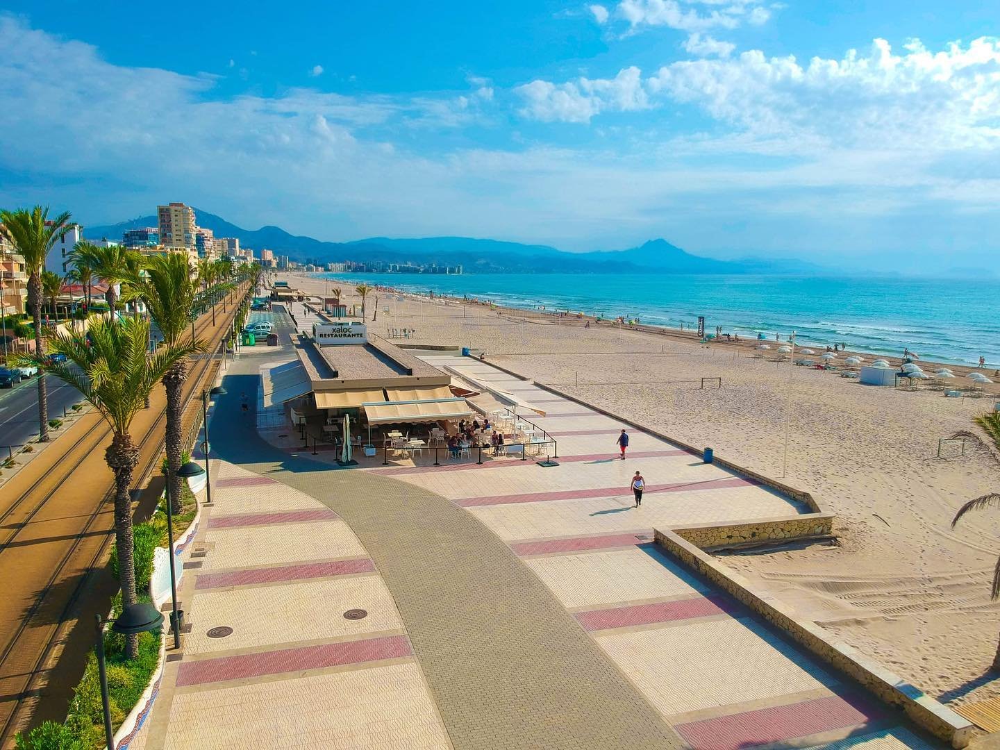 muchavista-probablemente-la-mejor-playa-urbana-de-espa-a-aapet