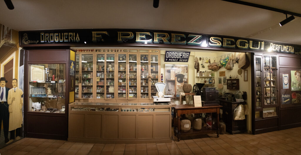 Droguería D. Pérez Segui ( Museo Puçol )